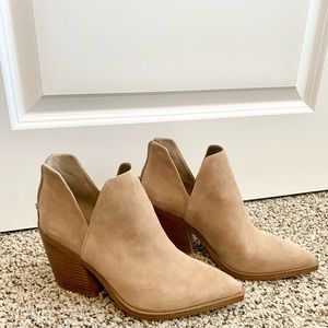 Vince Camuto Gigietta Bootie, 7.5